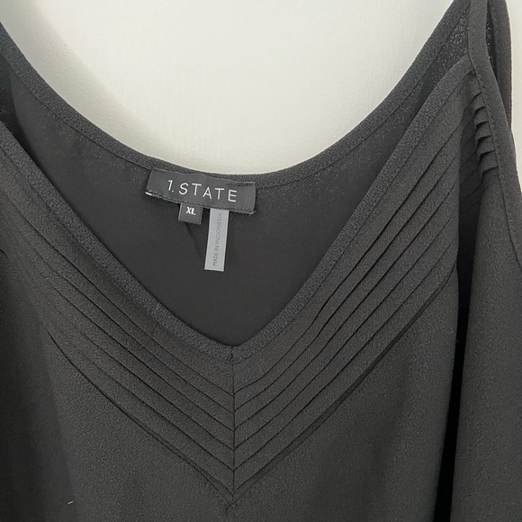 1State blouse - Picture 2 of 3